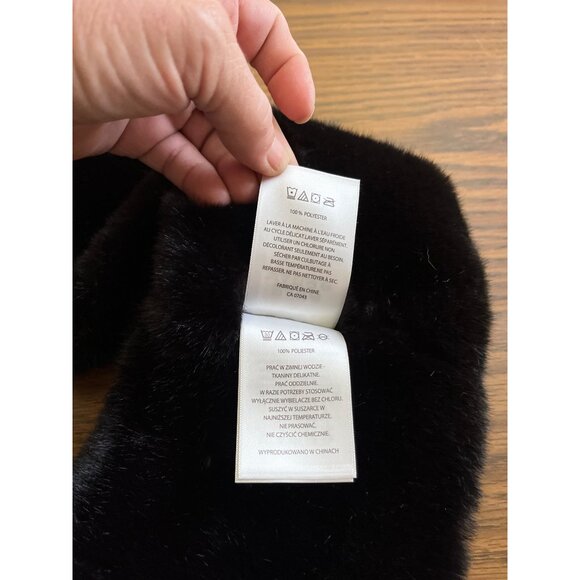 Aspen black faux fur infinity scarf NWT - Picture 6 of 9